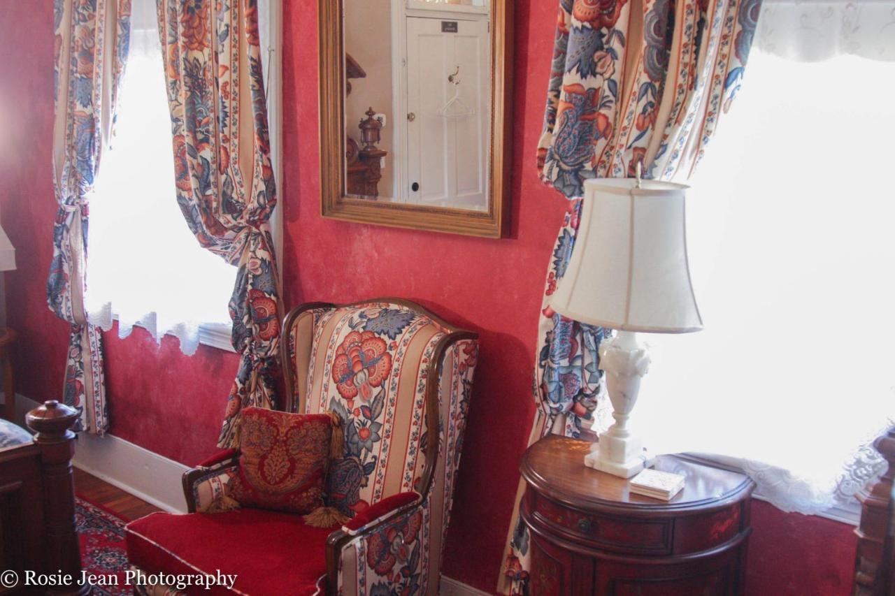 Flowertown Bed And Breakfast Summerville Kültér fotó